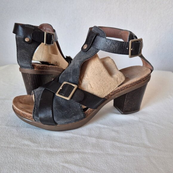 Dansko Dominique T-strap 3" Block Heel Sandals Cork Midsole Black Leather - Picture 3 of 9